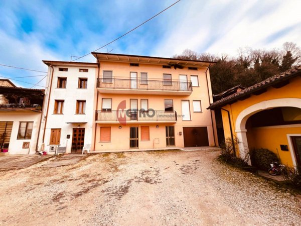appartamento in vendita a Cornedo Vicentino in zona Spagnago