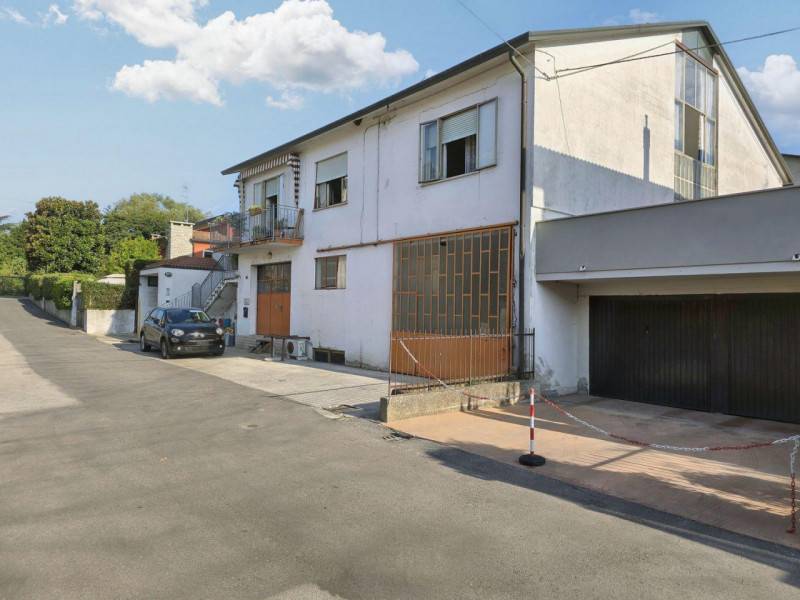 casa indipendente in vendita a Cornedo Vicentino