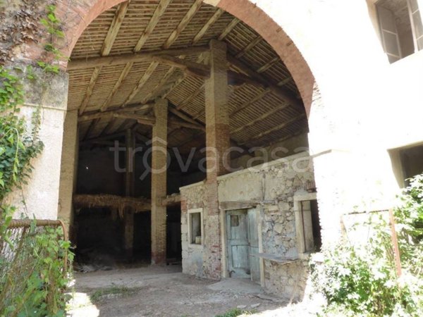 casa indipendente in vendita a Cornedo Vicentino in zona Cereda