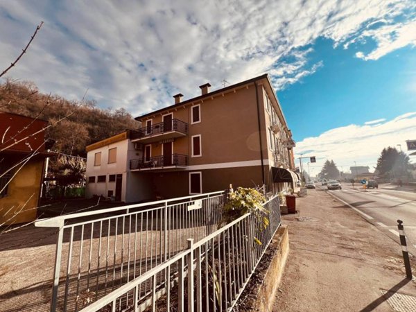 appartamento in vendita a Cornedo Vicentino in zona Spagnago