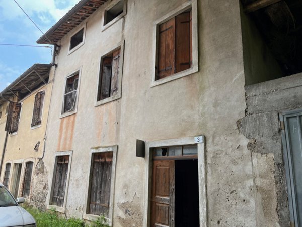 casa indipendente in vendita a Cornedo Vicentino