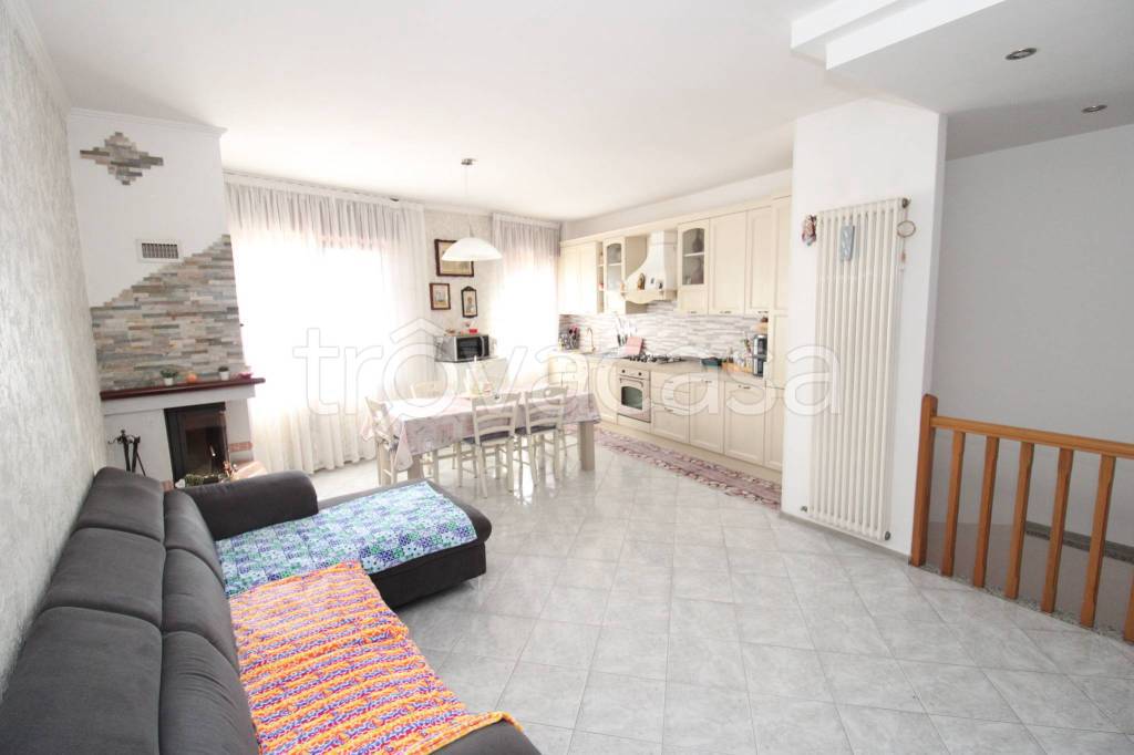 casa indipendente in vendita a Cornedo Vicentino