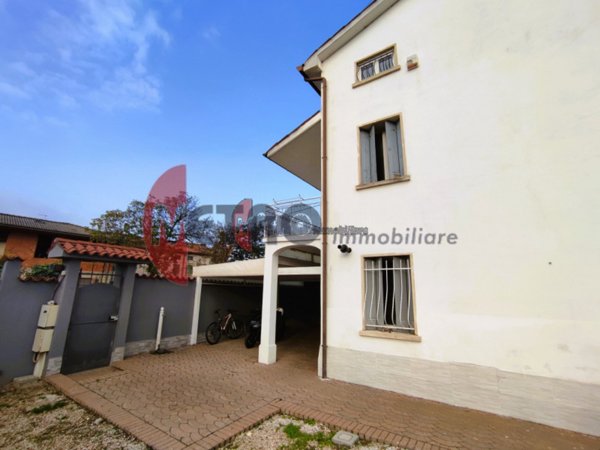 casa indipendente in vendita a Cornedo Vicentino