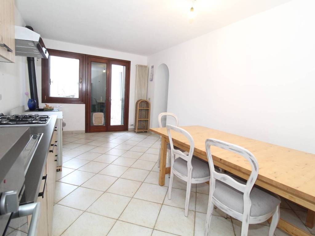 casa indipendente in vendita a Cornedo Vicentino in zona Cereda