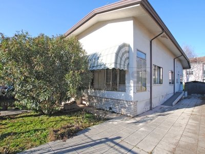 casa indipendente in vendita a Cornedo Vicentino in zona Cereda