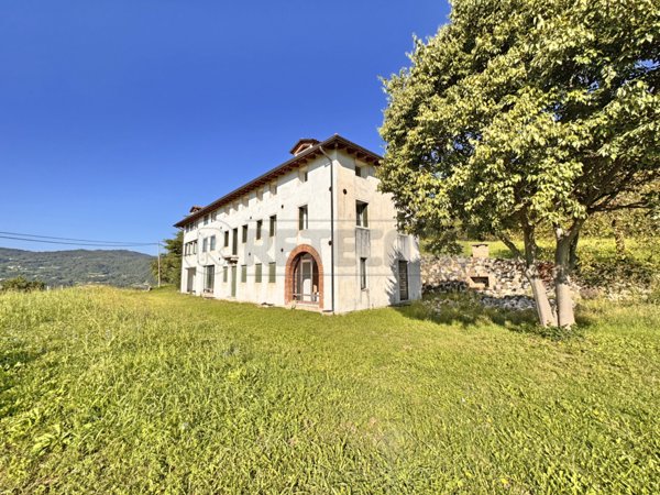 casa indipendente in vendita a Cornedo Vicentino in zona Cereda