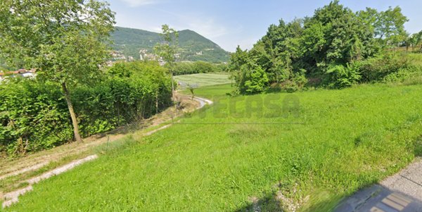 terreno edificabile in vendita a Cornedo Vicentino