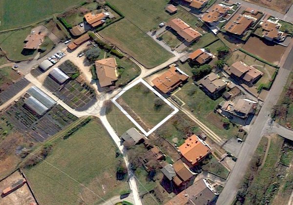 terreno edificabile in vendita a Cornedo Vicentino in zona Cereda