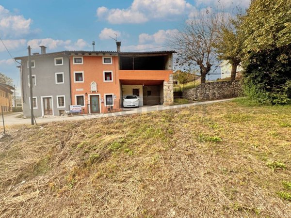 casa indipendente in vendita a Cornedo Vicentino