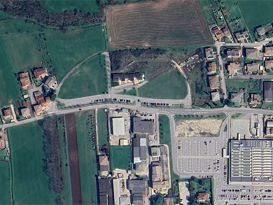 terreno edificabile in vendita a Cornedo Vicentino