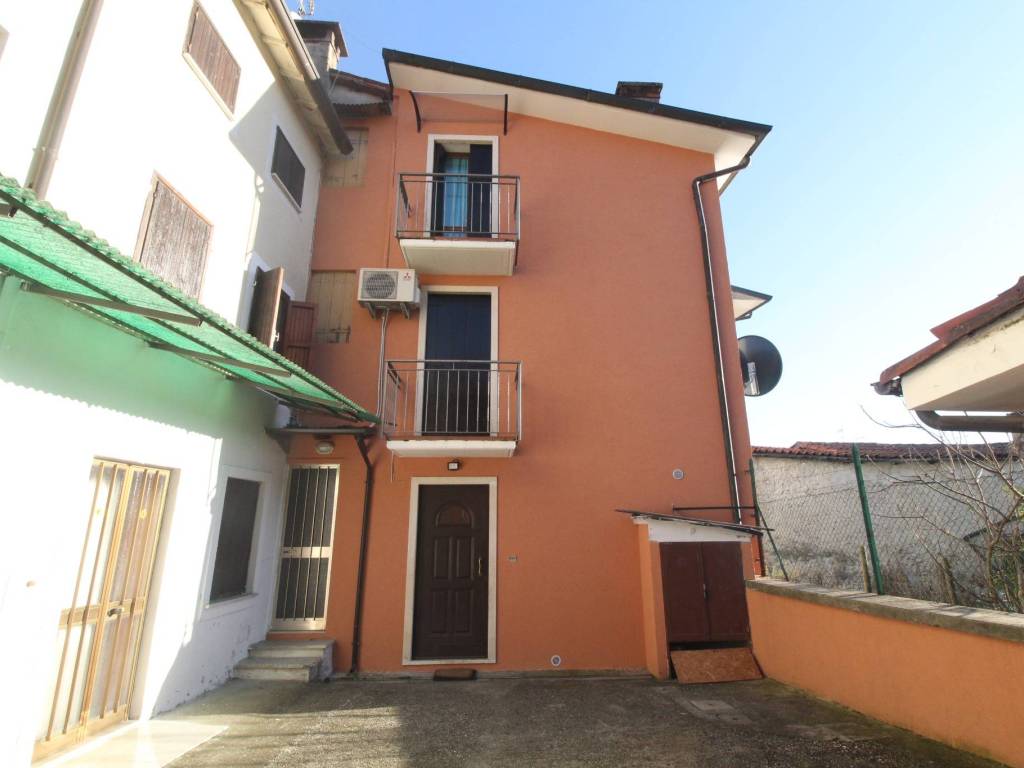 casa indipendente in vendita a Cornedo Vicentino