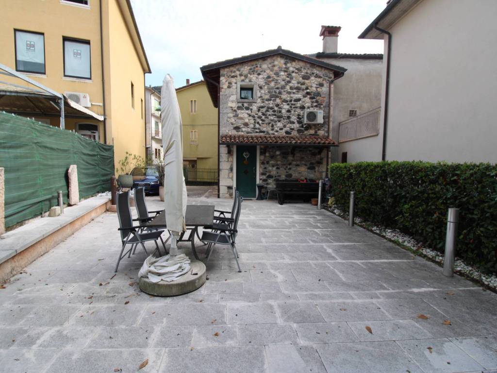 casa indipendente in vendita a Cornedo Vicentino