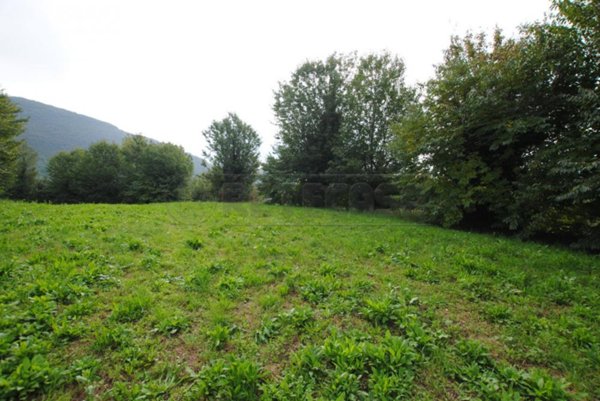 terreno edificabile in vendita a Cornedo Vicentino in zona Cereda