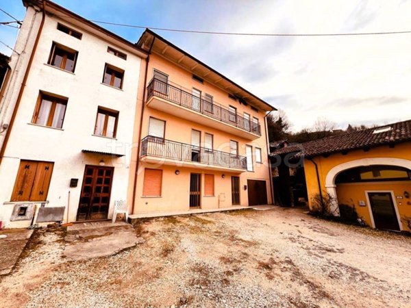 casa indipendente in vendita a Cornedo Vicentino in zona Spagnago
