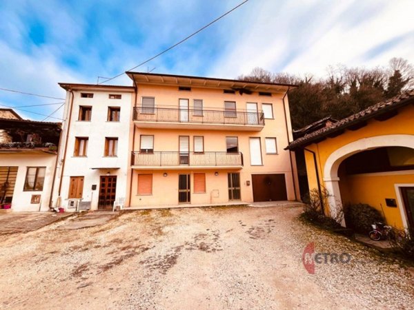 appartamento in vendita a Cornedo Vicentino in zona Spagnago