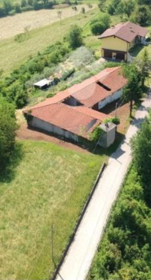 casale in vendita a Cornedo Vicentino