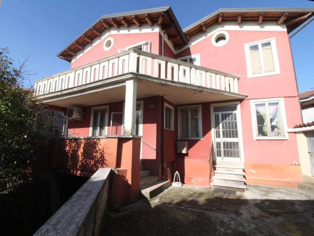casa indipendente in vendita a Cornedo Vicentino