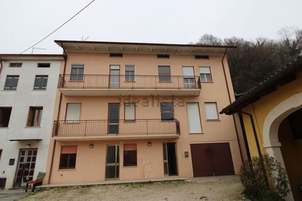 appartamento in vendita a Cornedo Vicentino in zona Spagnago
