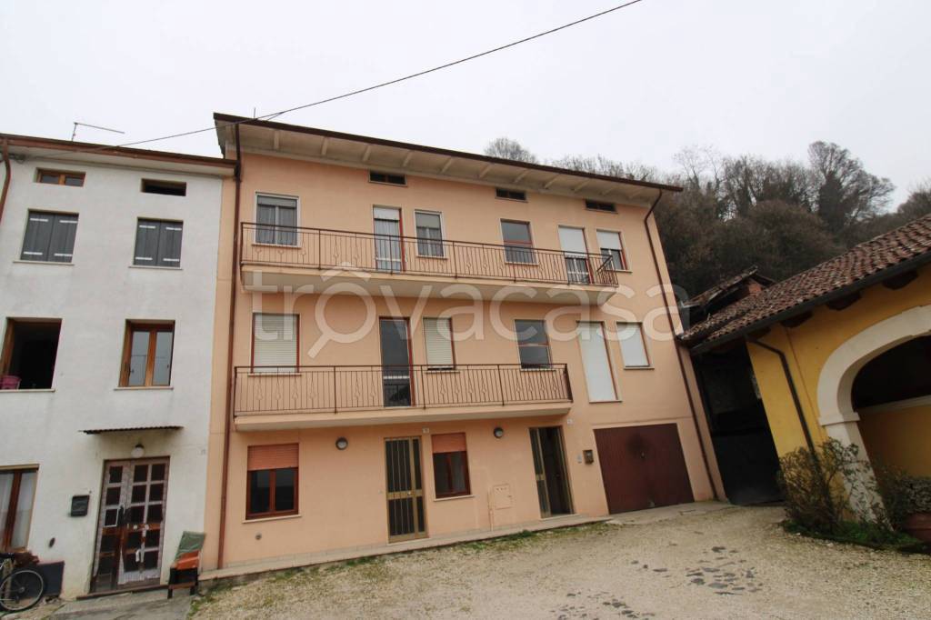 appartamento in vendita a Cornedo Vicentino in zona Spagnago