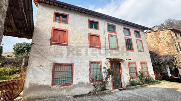 casa indipendente in vendita a Cornedo Vicentino in zona Muzzolon