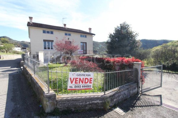 casa indipendente in vendita a Cornedo Vicentino