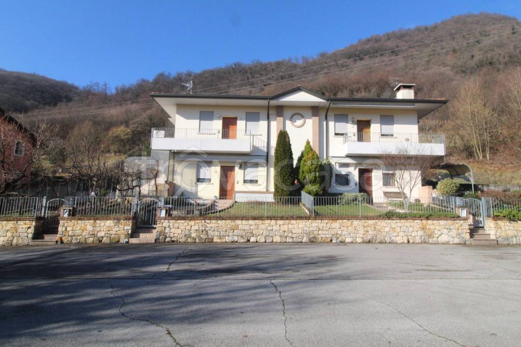 appartamento in vendita a Cornedo Vicentino in zona Montepulgo
