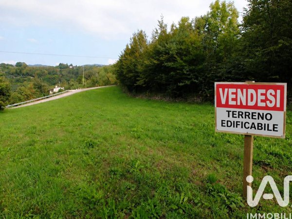 terreno edificabile in vendita a Cornedo Vicentino in zona Cereda