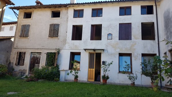 casa semindipendente in vendita a Cornedo Vicentino
