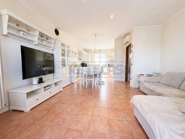 casa indipendente in vendita a Cornedo Vicentino in zona Cereda