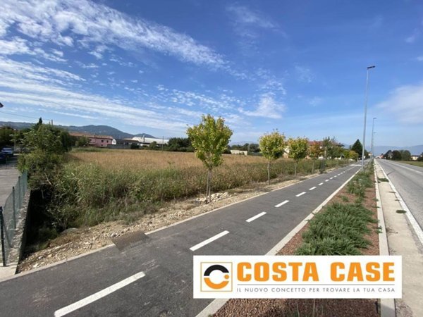 terreno edificabile in vendita a Costabissara in zona Motta
