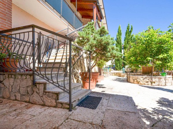 casa indipendente in vendita a Costabissara