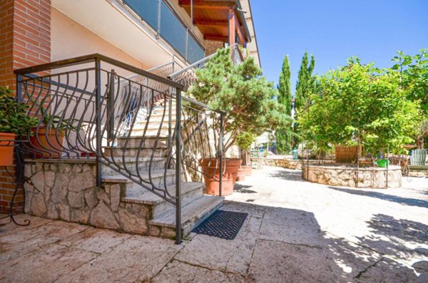 casa indipendente in vendita a Costabissara