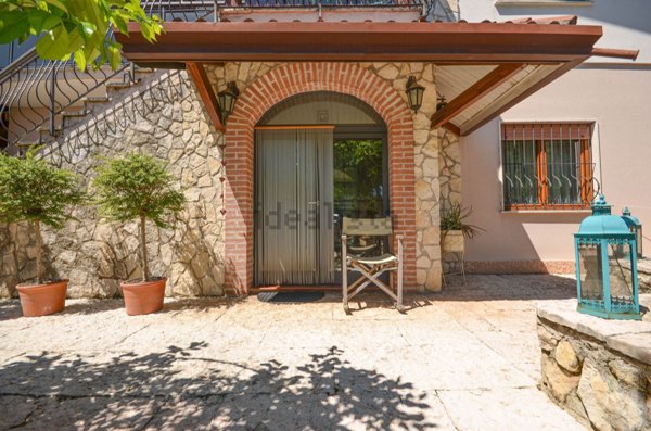 casa indipendente in vendita a Costabissara