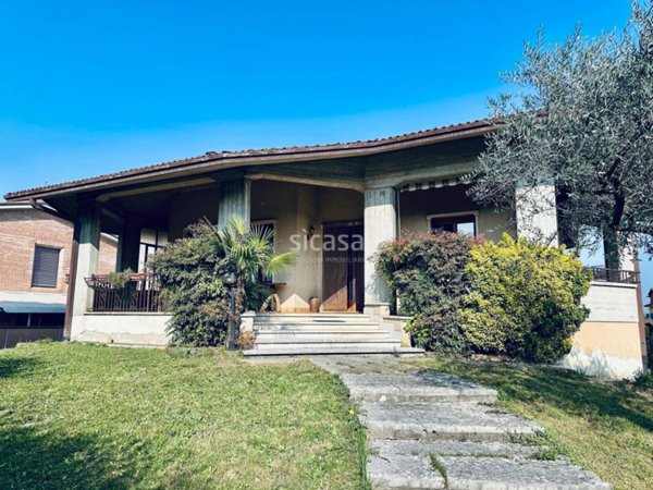 casa indipendente in vendita a Costabissara in zona Motta