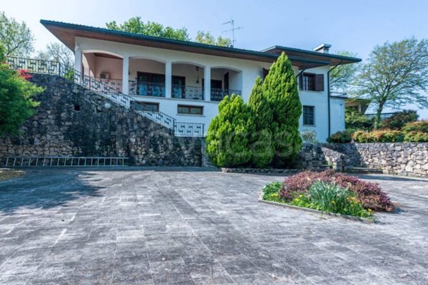 casa indipendente in vendita a Costabissara