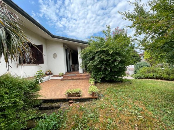 casa indipendente in vendita a Costabissara