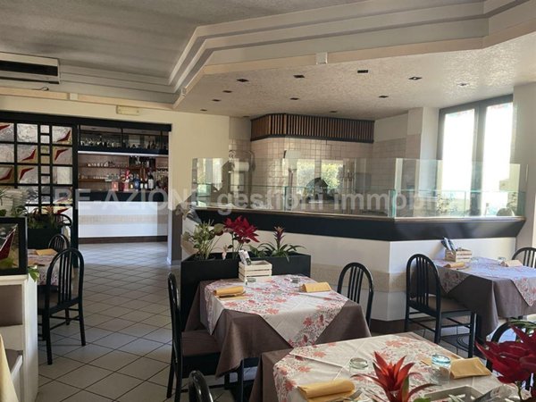 negozio in vendita a Costabissara