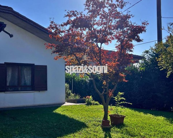 casa indipendente in vendita a Costabissara