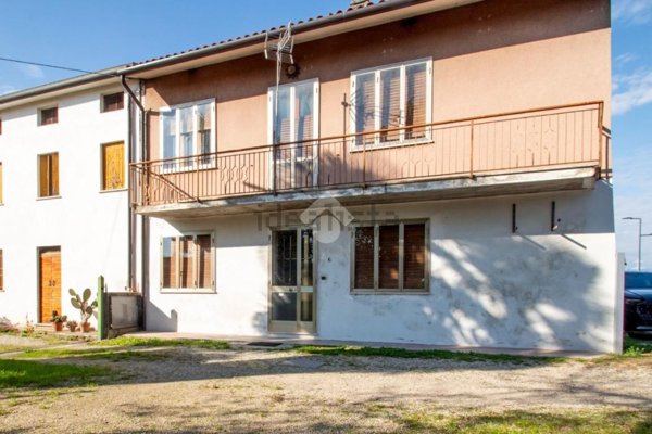 appartamento in vendita a Costabissara in zona Motta