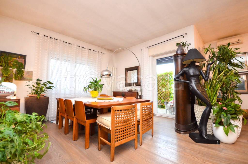 casa indipendente in vendita a Costabissara