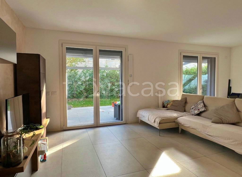 casa indipendente in vendita a Costabissara