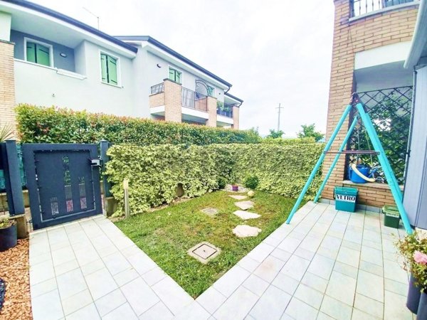 casa indipendente in vendita a Costabissara