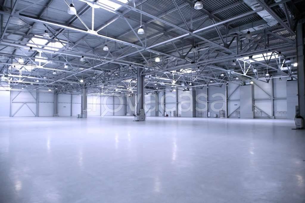 locale commerciale in vendita a Costabissara