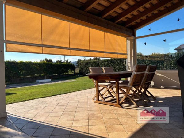 casa indipendente in vendita a Costabissara