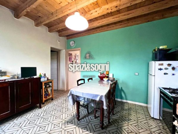 casa indipendente in vendita a Costabissara