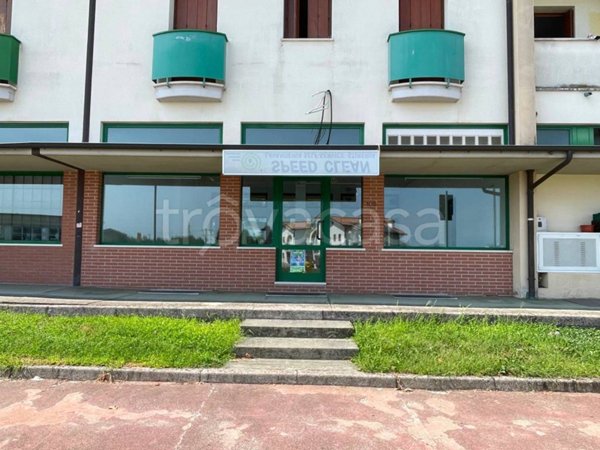 negozio in vendita a Costabissara