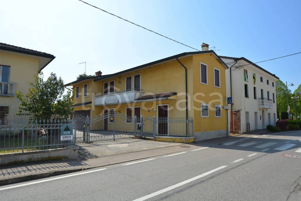 casa indipendente in vendita a Costabissara