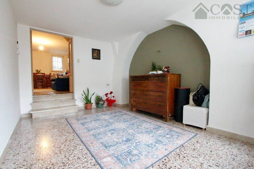 casa indipendente in vendita a Costabissara