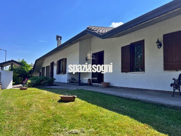casa indipendente in vendita a Costabissara