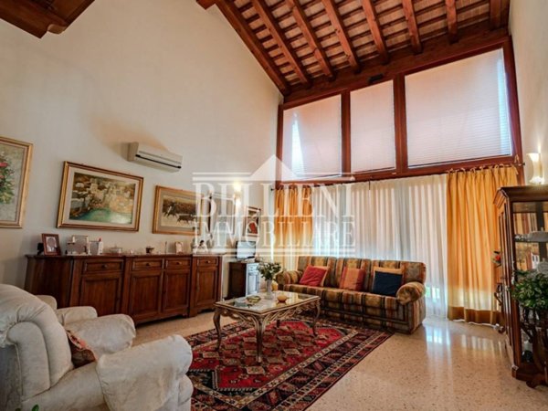 casa indipendente in vendita a Costabissara